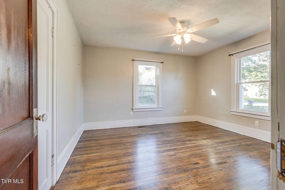 Photo #14: 1614 Broad Street