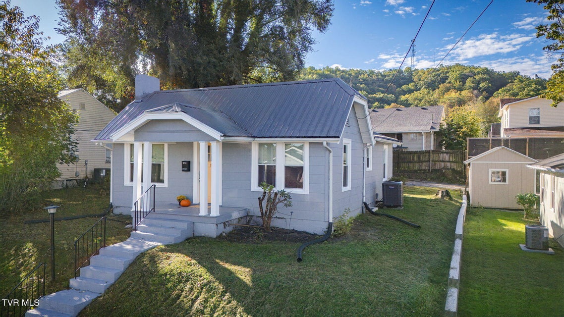 Photo #2: 1614 Broad Street