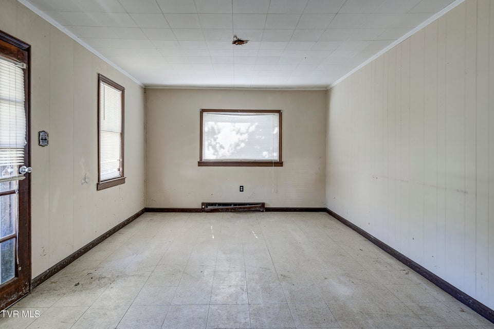 Photo #6: 147 & 149 Lynn Road