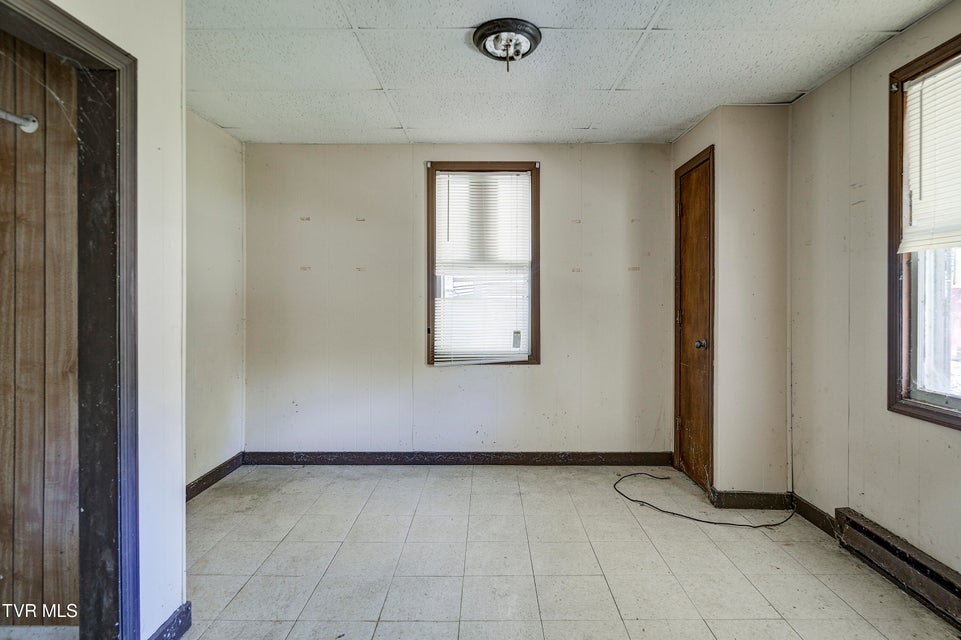 Photo #7: 147 & 149 Lynn Road