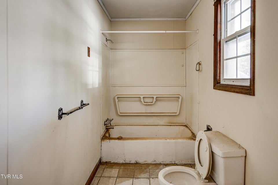 Photo #13: 147 & 149 Lynn Road