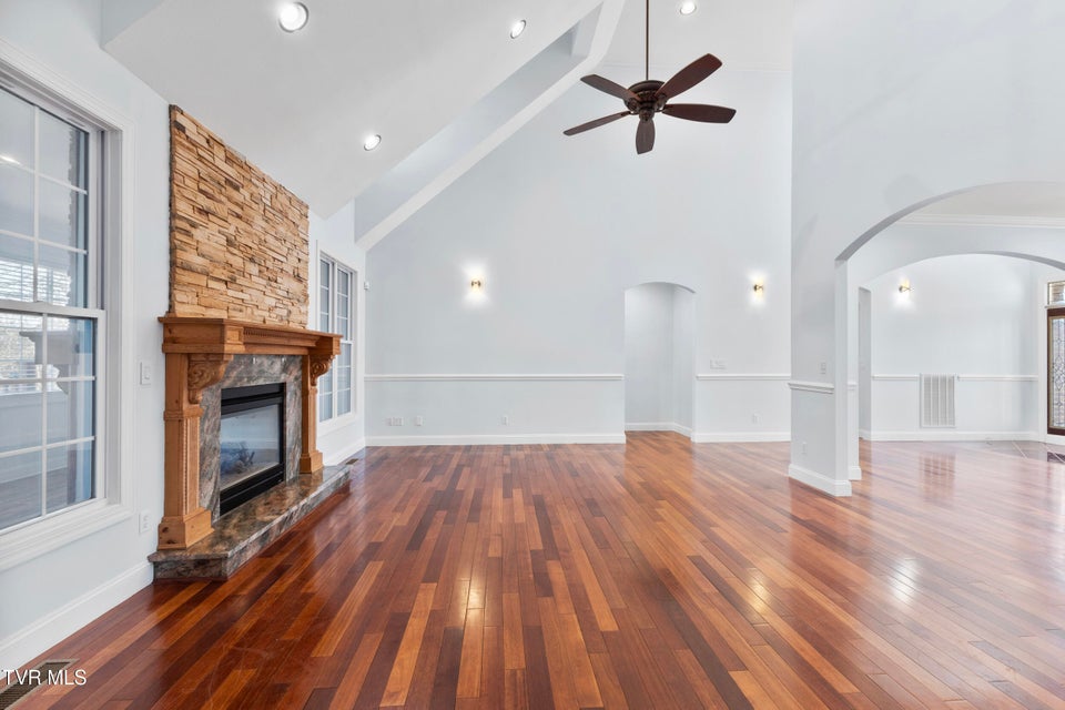 Photo #12: 5220 Aspen Avenue
