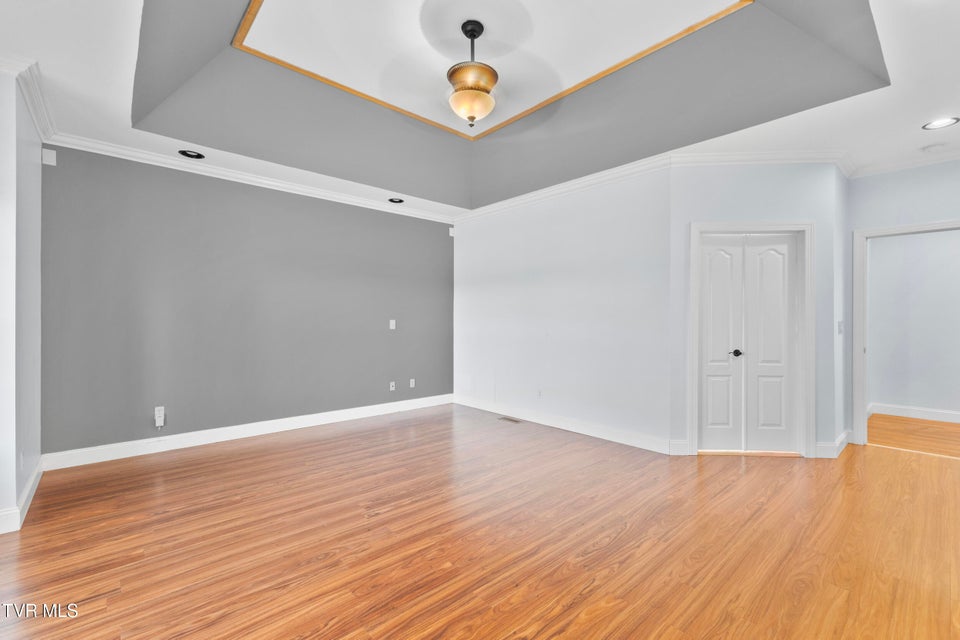 Photo #23: 5220 Aspen Avenue