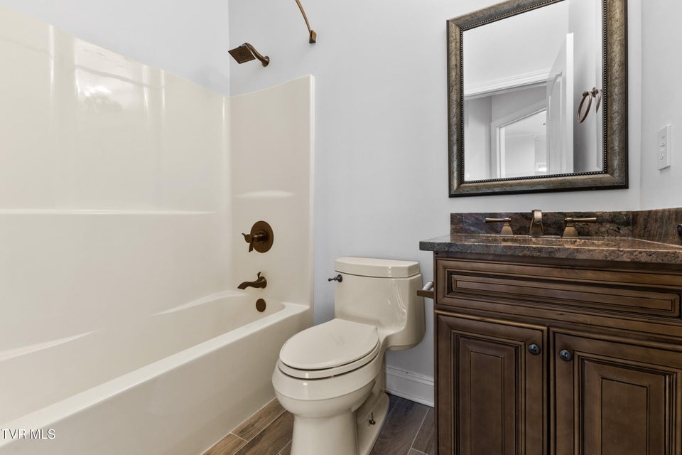 Photo #31: 5220 Aspen Avenue