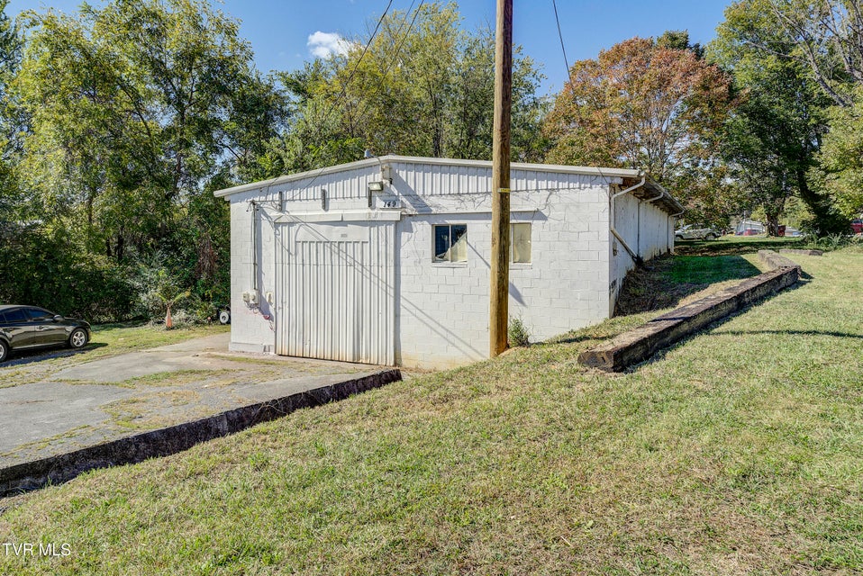 Photo #28: 147 & 149 Lynn Road