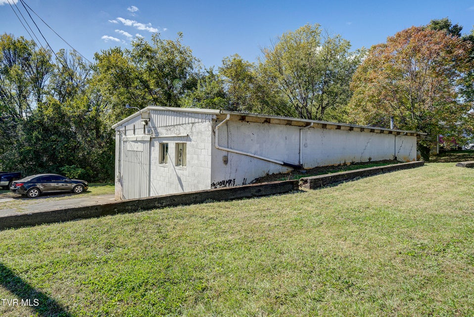 Photo #29: 147 & 149 Lynn Road