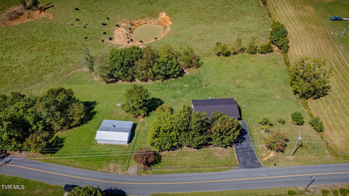 Photo #32: 332 Deerlick Road