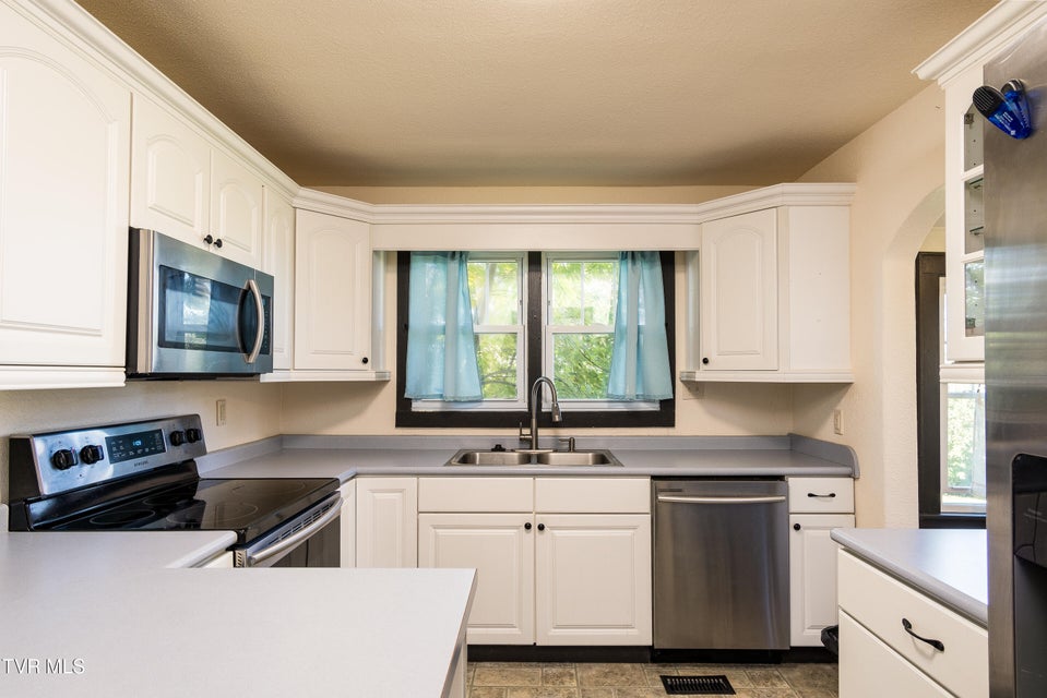 Photo #27: 112 Holston View Drive