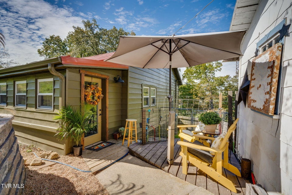 Photo #4: 208 Collins Road