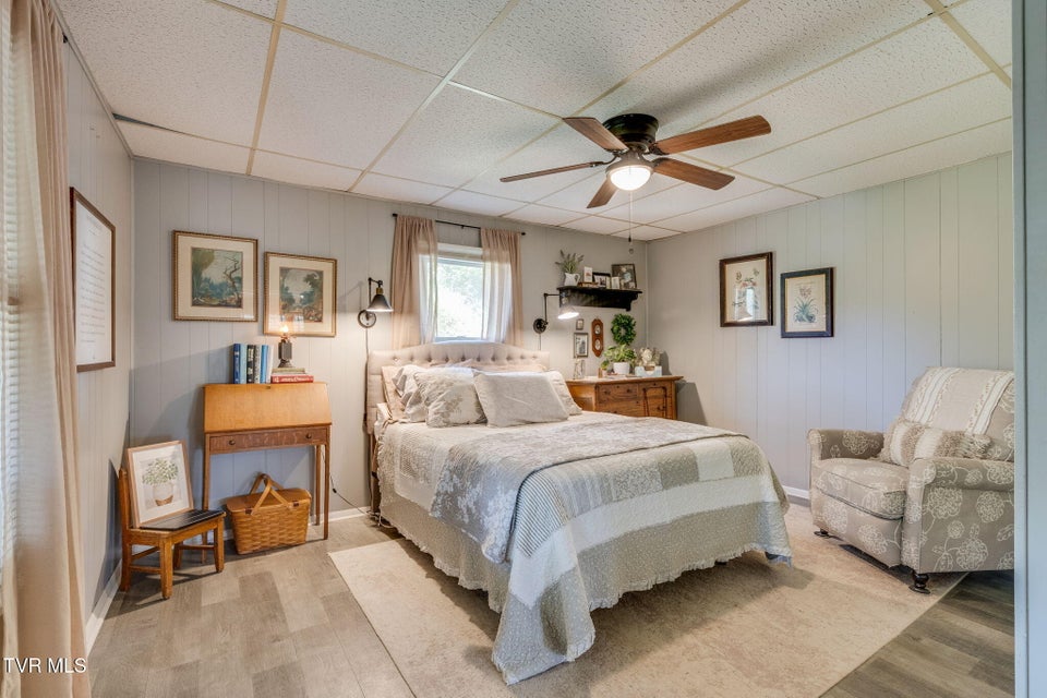 Photo #14: 208 Collins Road