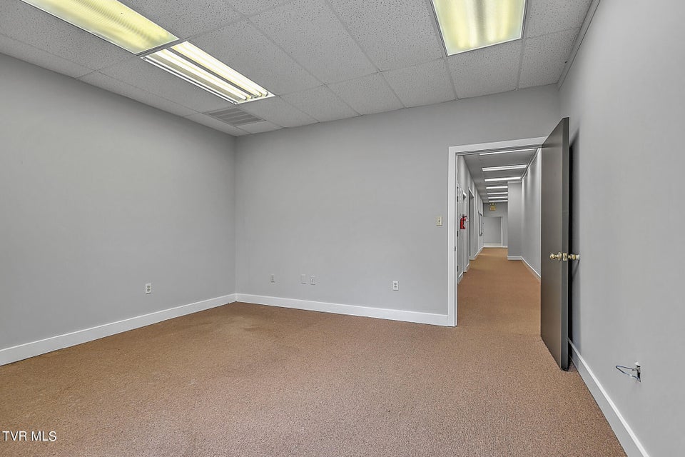 Photo #15: 10376 Wallace Alley Street