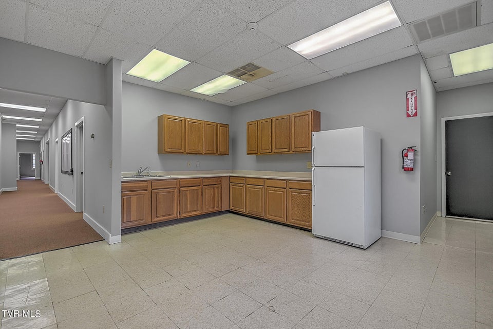 Photo #28: 10376 Wallace Alley Street