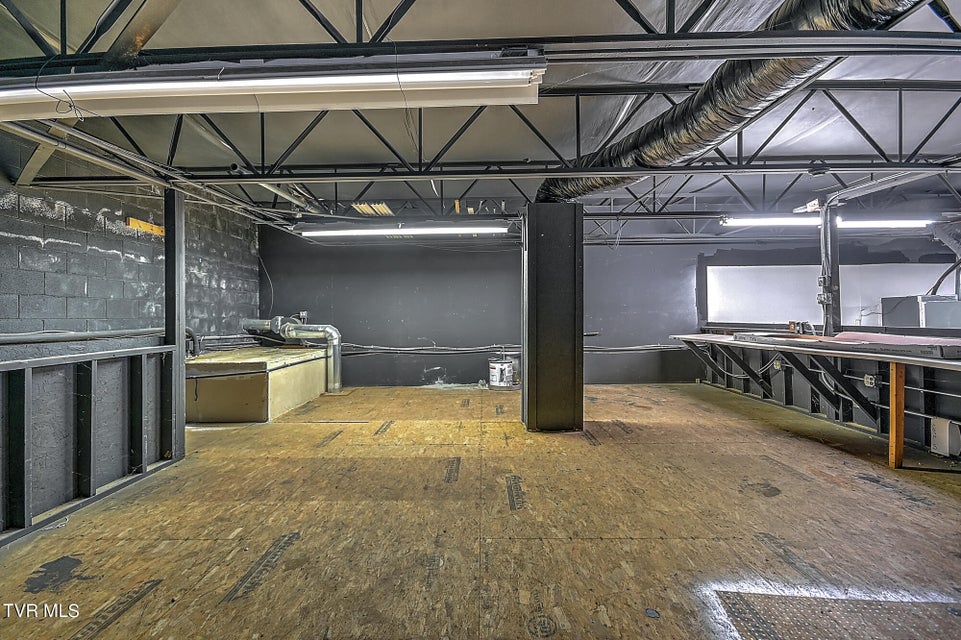 Photo #37: 10376 Wallace Alley Street