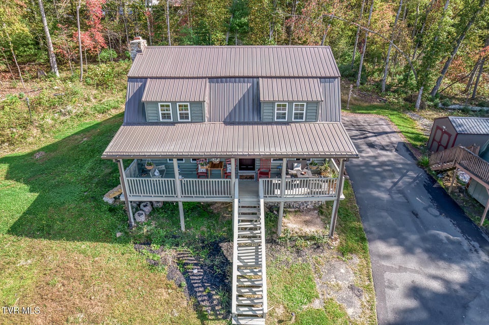 Photo #2: 214 Oak Hills Lane