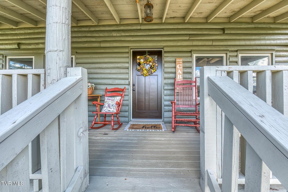 Photo #5: 214 Oak Hills Lane