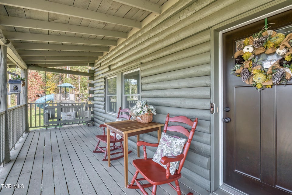 Photo #7: 214 Oak Hills Lane