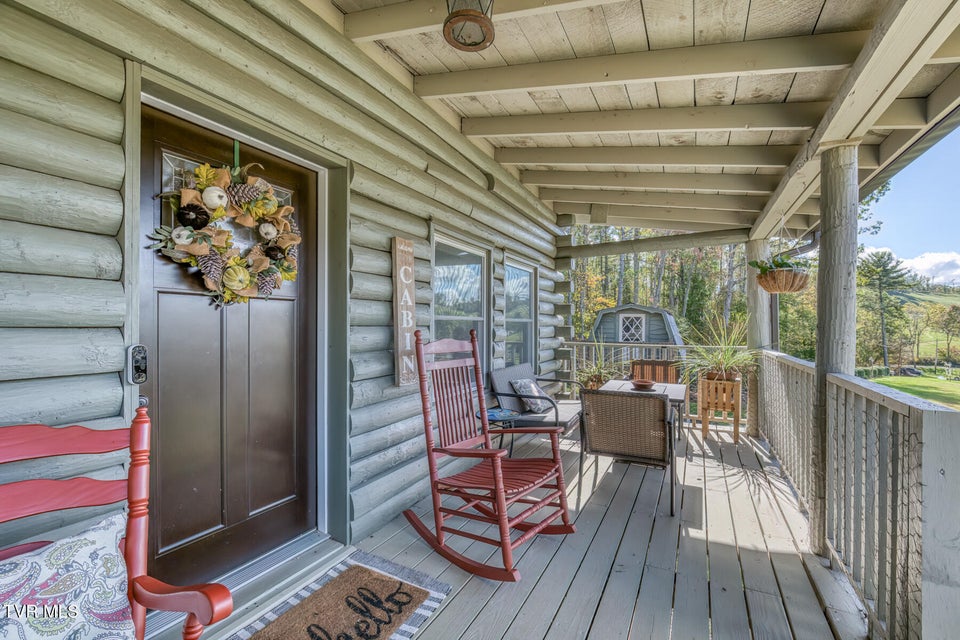 Photo #9: 214 Oak Hills Lane