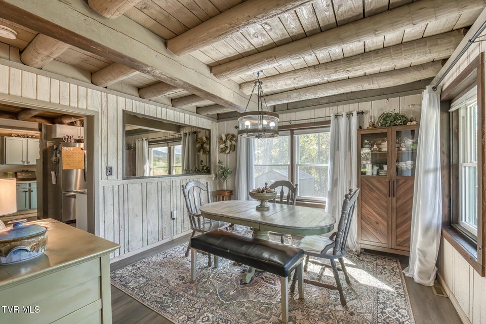 Photo #11: 214 Oak Hills Lane