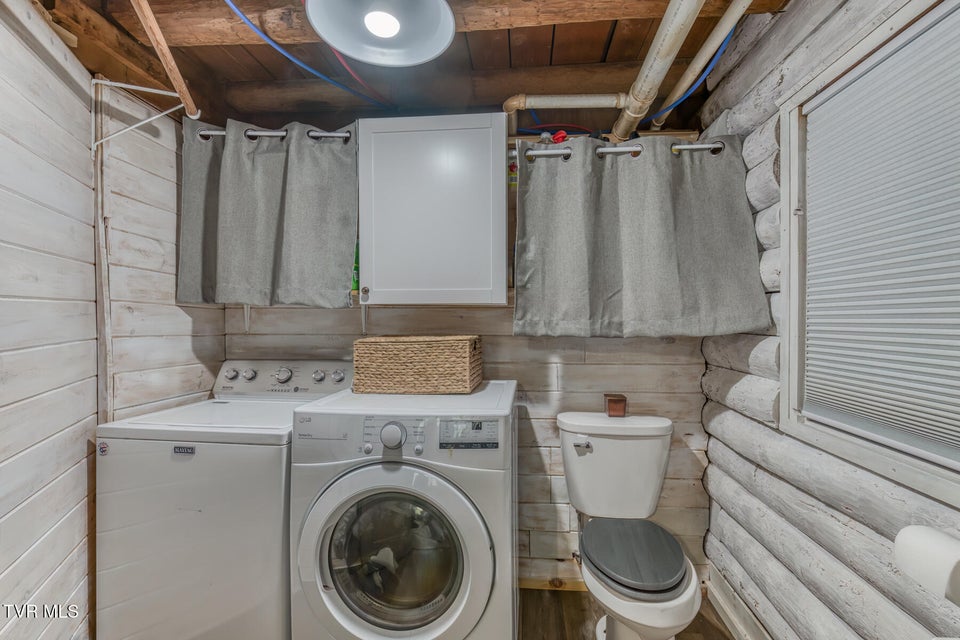 Photo #16: 214 Oak Hills Lane