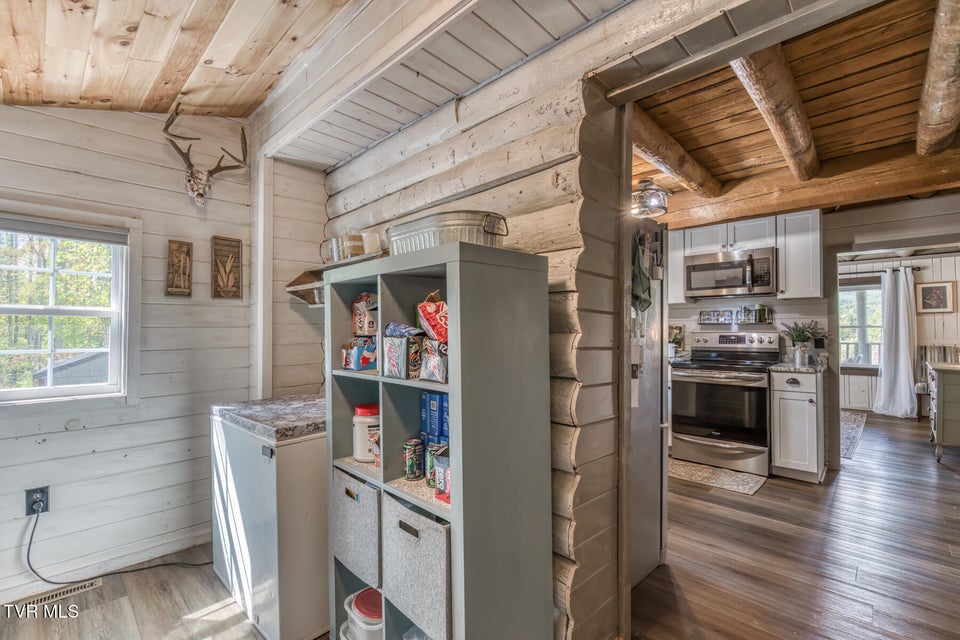 Photo #18: 214 Oak Hills Lane