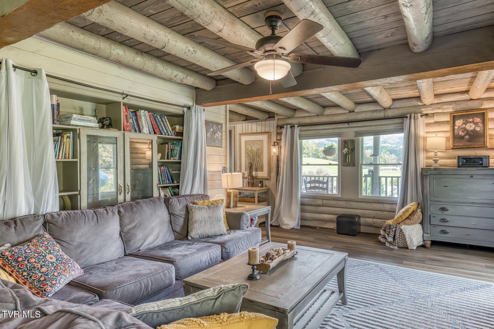 Photo #24: 214 Oak Hills Lane