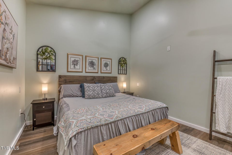 Photo #28: 214 Oak Hills Lane