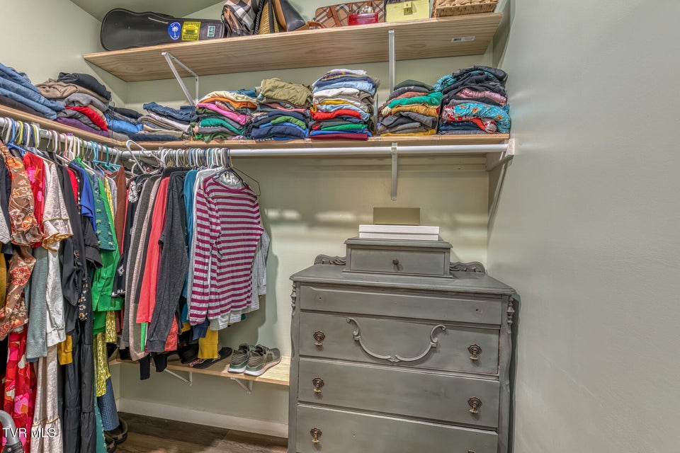 Photo #32: 214 Oak Hills Lane