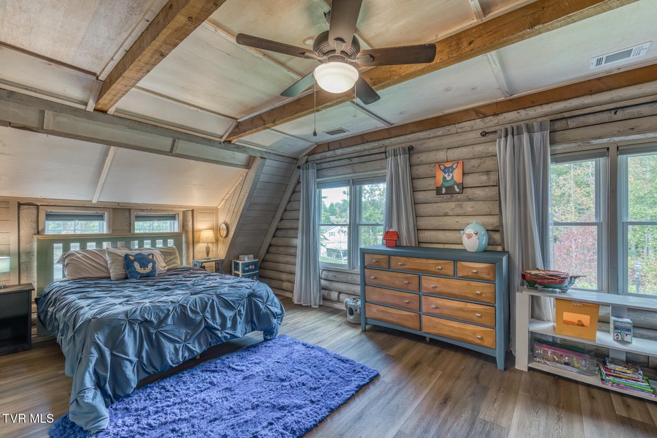 Photo #38: 214 Oak Hills Lane