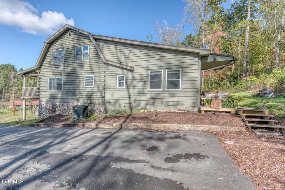 Photo #43: 214 Oak Hills Lane