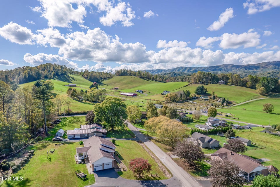 Photo #50: 214 Oak Hills Lane