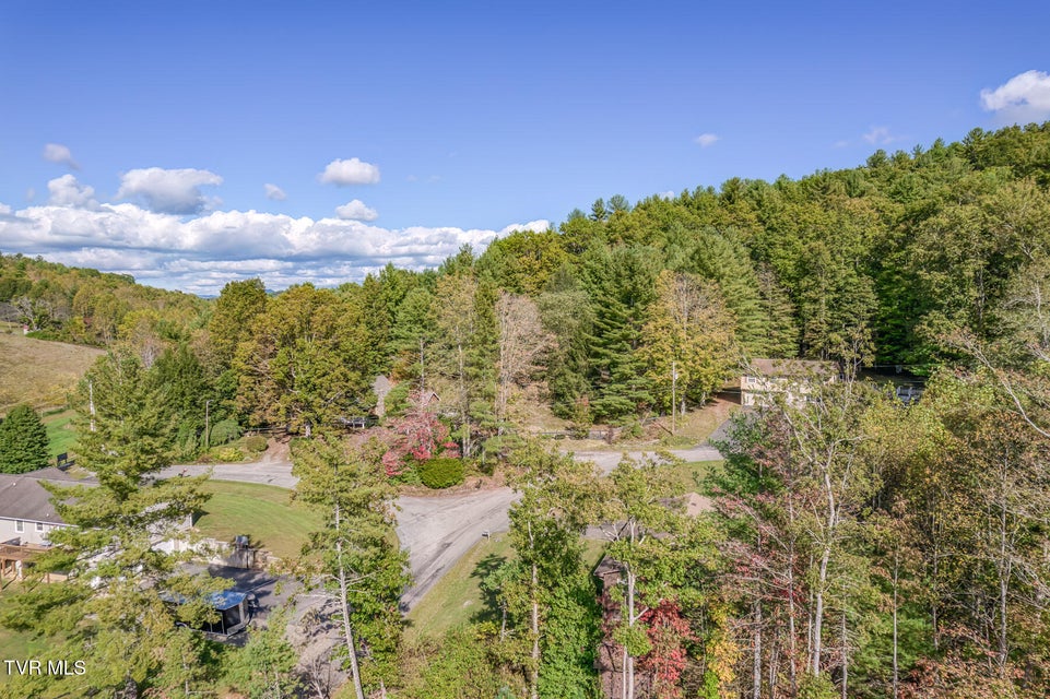 Photo #52: 214 Oak Hills Lane