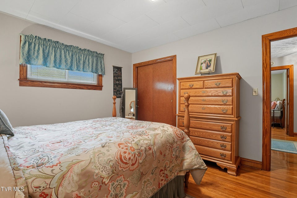 Photo #24: 4299 Fairview Road