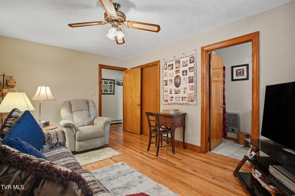 Photo #17: 4299 Fairview Road