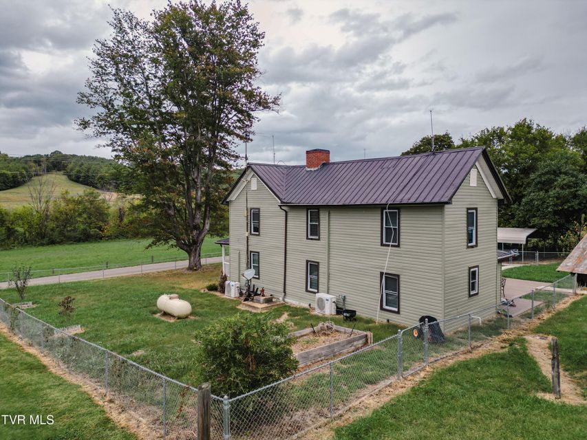 Photo #5: 1405 Lick Hollow Road