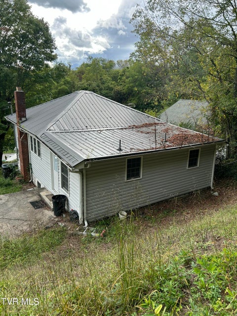 Photo #9: 1048 Ridge Avenue