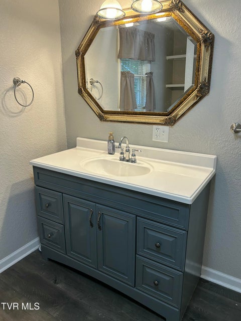 Photo #14: 1048 Ridge Avenue