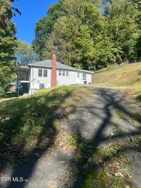 Photo #4: 1048 Ridge Avenue