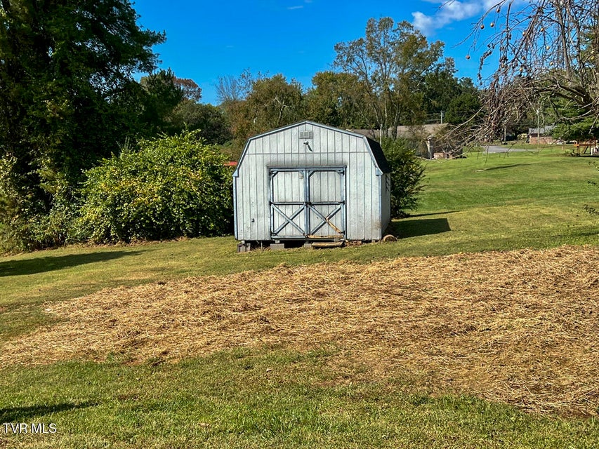 Photo #5: 914 Flax Lane