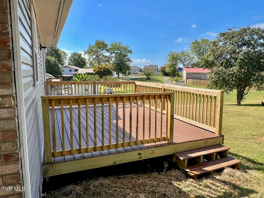 Photo #6: 914 Flax Lane