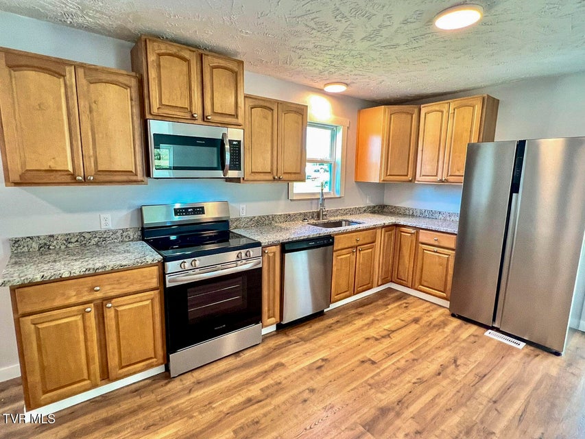 Photo #8: 914 Flax Lane