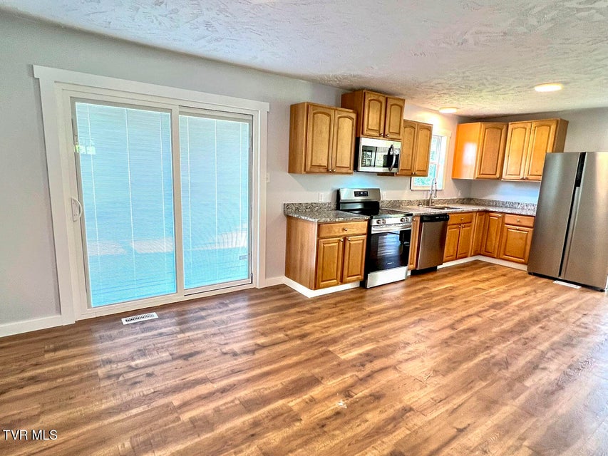 Photo #11: 914 Flax Lane