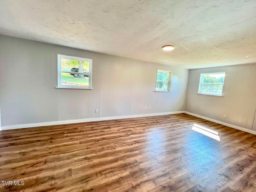 Photo #20: 914 Flax Lane