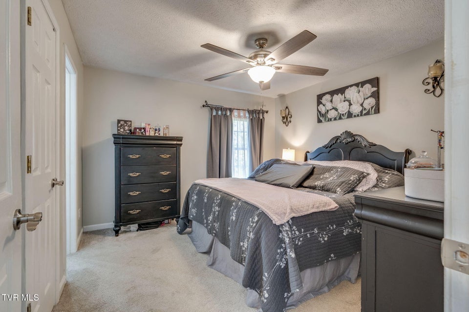 Photo #10: 140 Sunrise Meadows Ct. 