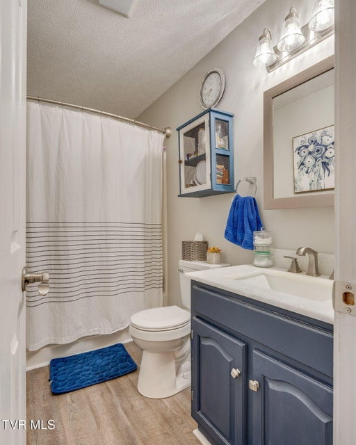 Photo #13: 140 Sunrise Meadows Ct. 