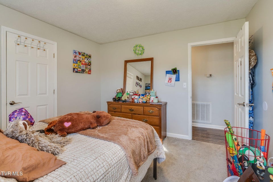 Photo #19: 140 Sunrise Meadows Ct. 