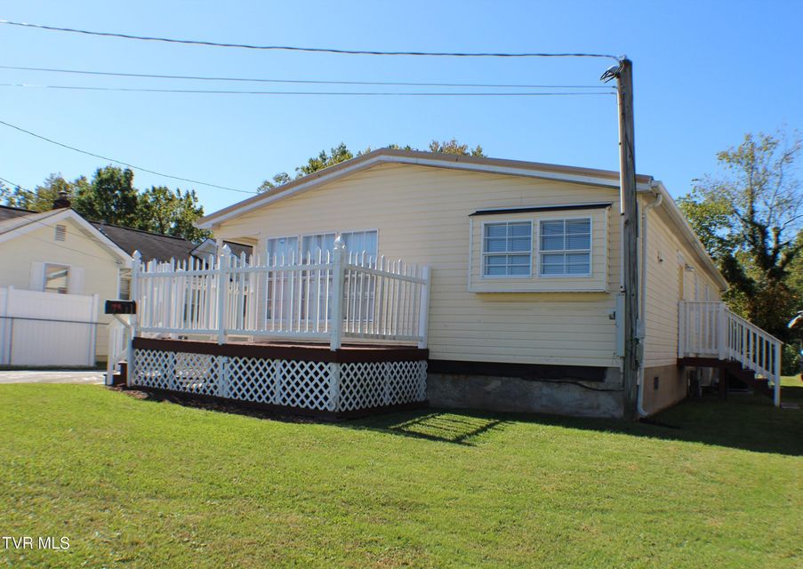 Photo #5: 2133 Stadium Drive