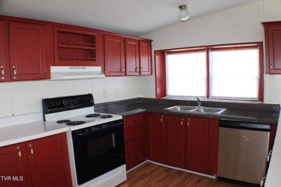 Photo #42: 2133 Stadium Drive