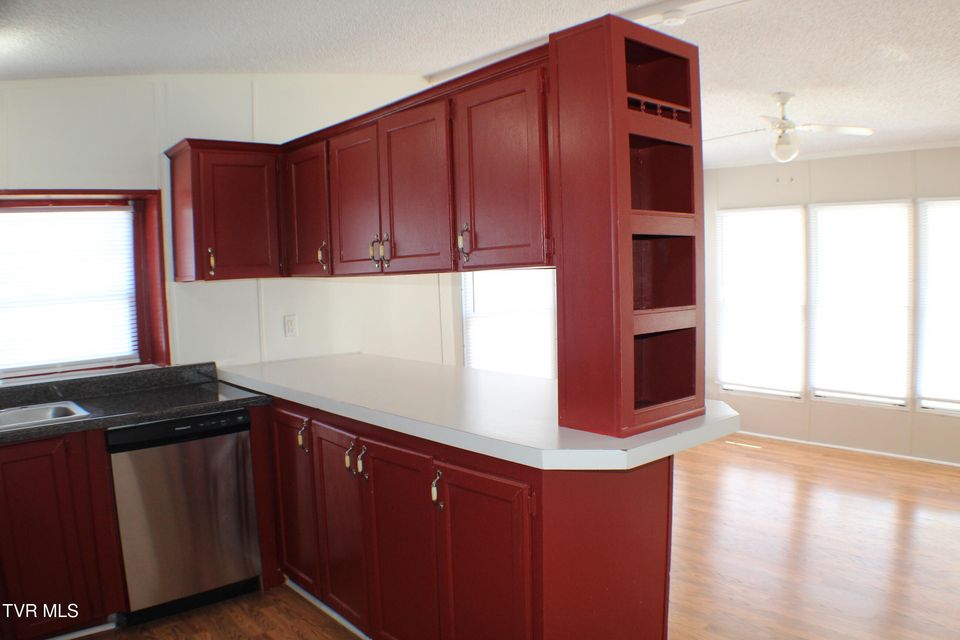 Photo #23: 2133 Stadium Drive