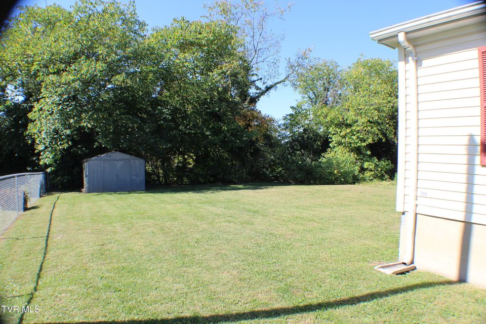 Photo #44: 2133 Stadium Drive