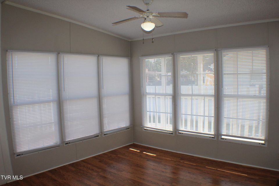 Photo #13: 2133 Stadium Drive